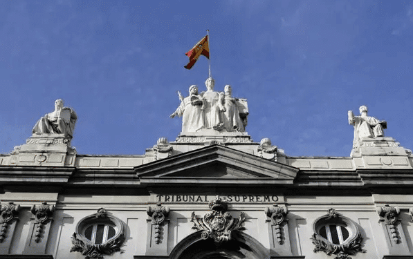 El Supremo determina que no se puede contratar interinos para cubrir vacaciones